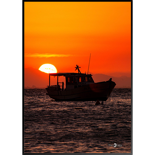 Quadro Pôr do Sol e Barco - 012 - Moldura Filete Preto