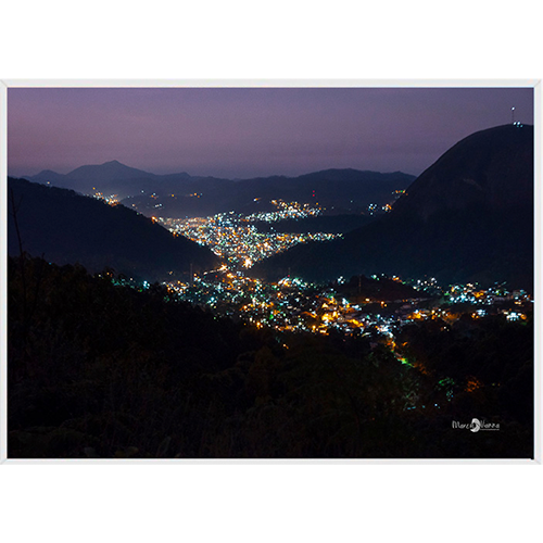 Quadro Cidade Noturna - 019 - Moldura Filete Branco